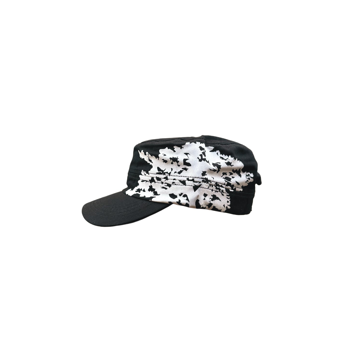 Black tree hat ￼